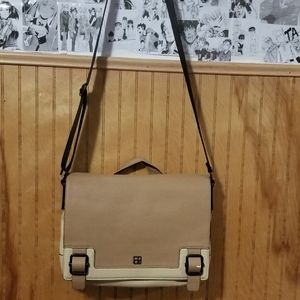 Calvin Klein Leather Messenger Bag Tan/Cream (Beig